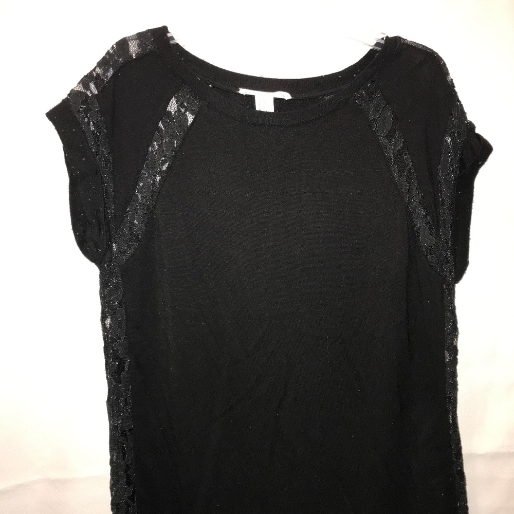 Forever 21 t-shirt with lace edge detailing